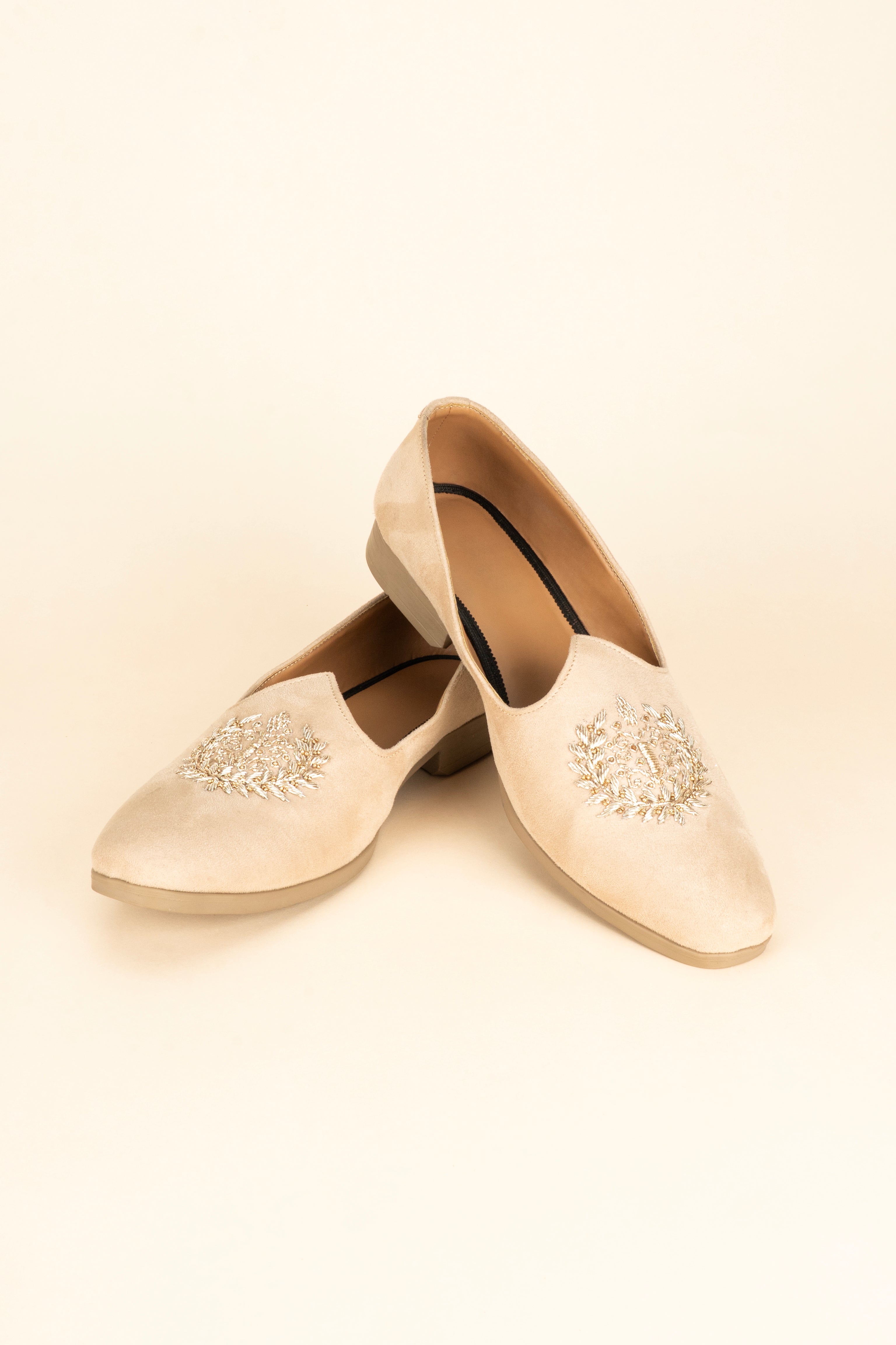 The Wreath-Embroidered Champagne Loafer