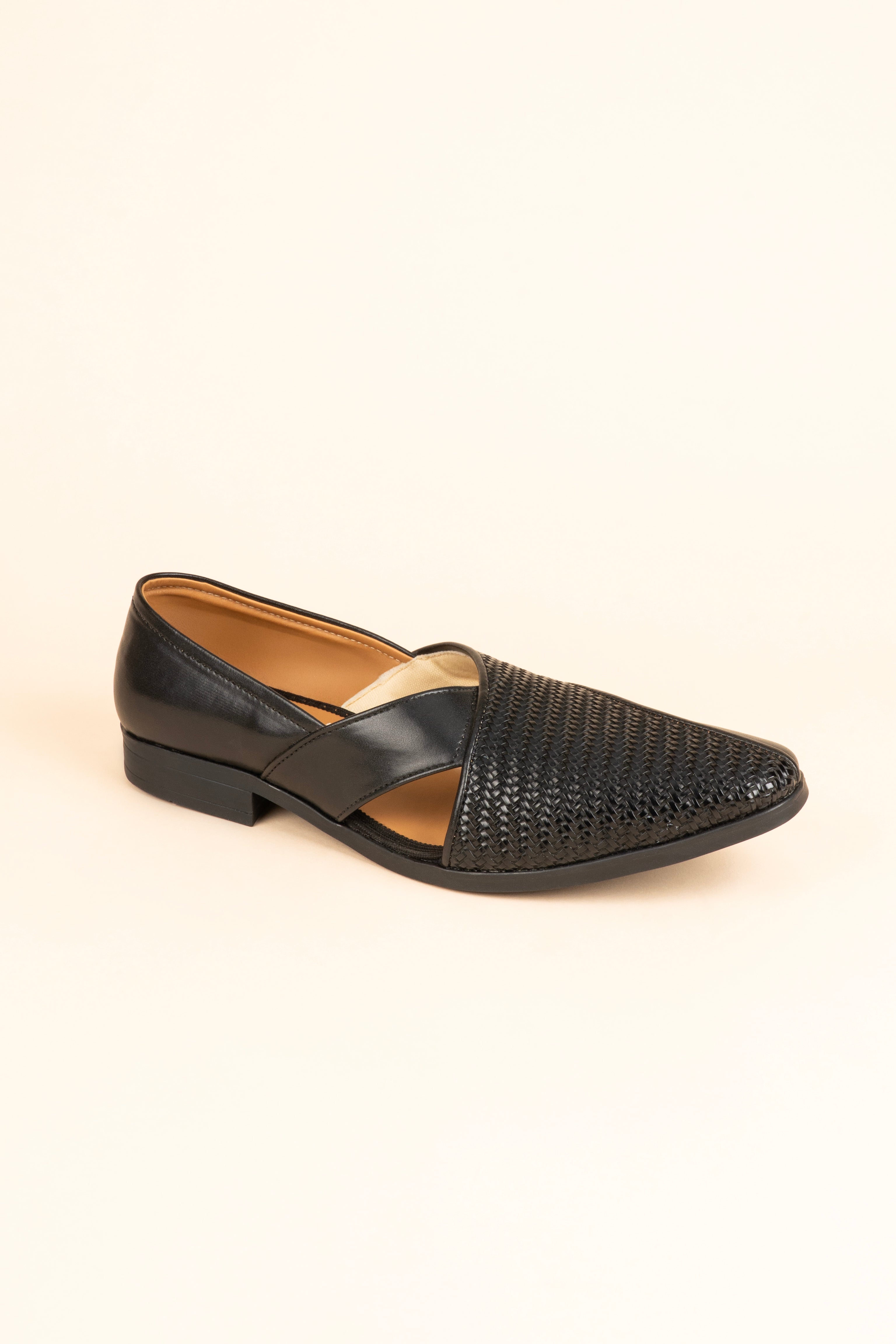 The Woven-Panel Cross-Strap Mojari