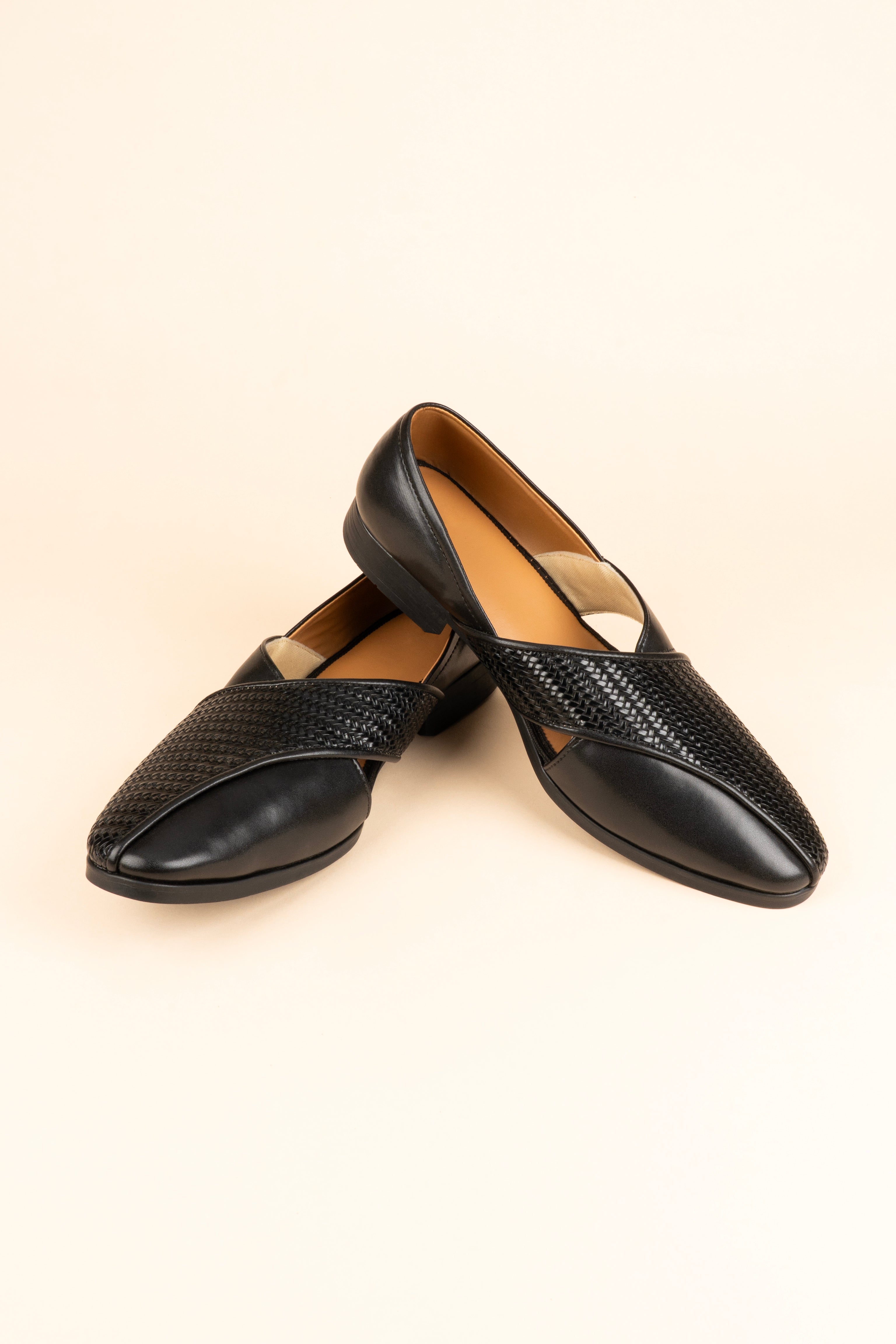 The Woven-Panel Cross-Strap Mojari