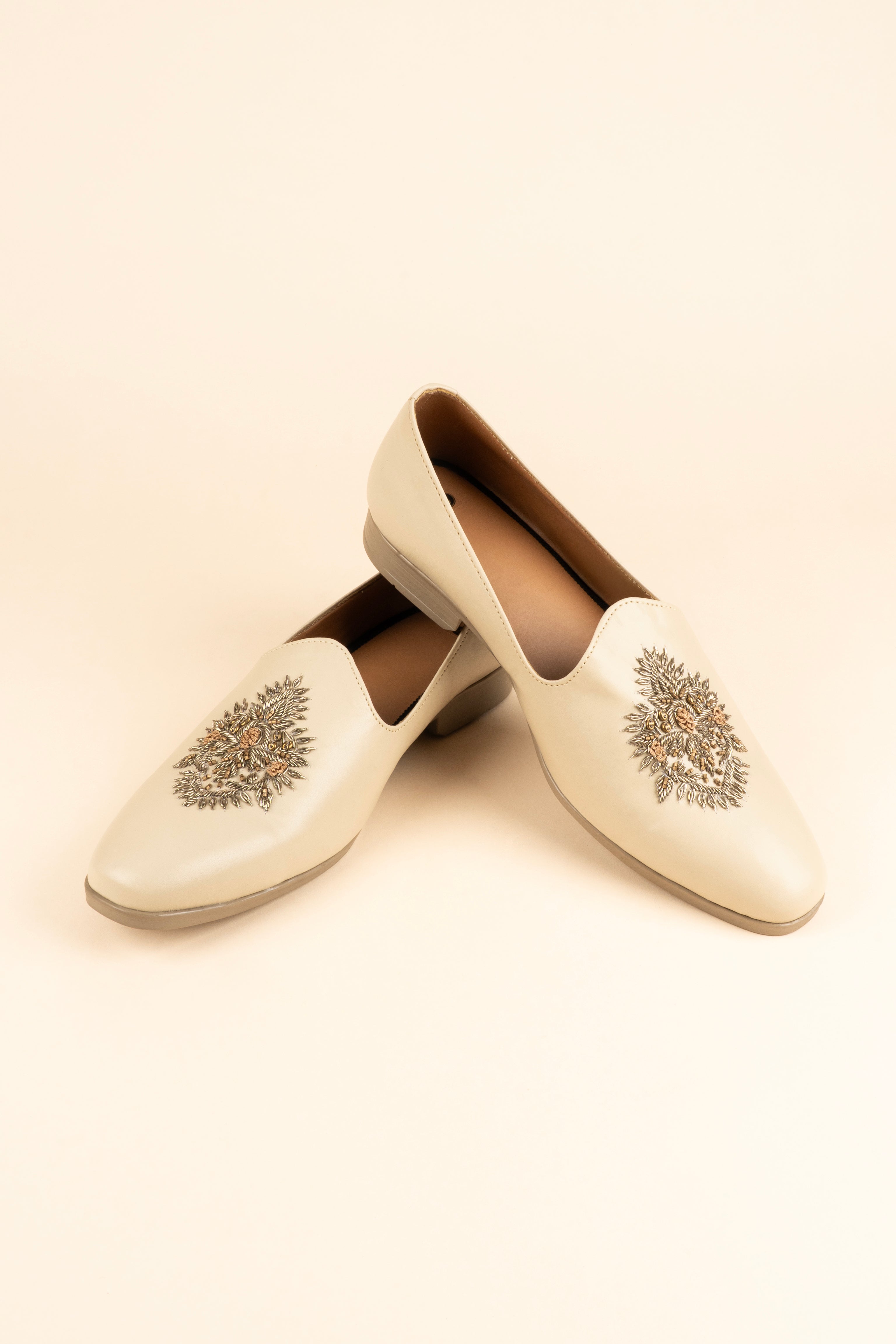 The Zardosi-Embroidered Cream Loafer