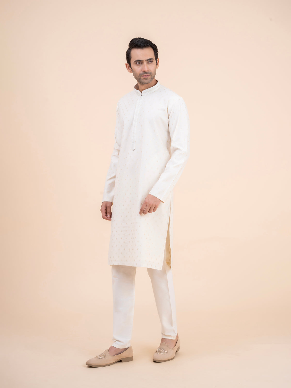 Off-White Spaced Motif Kurta Set
