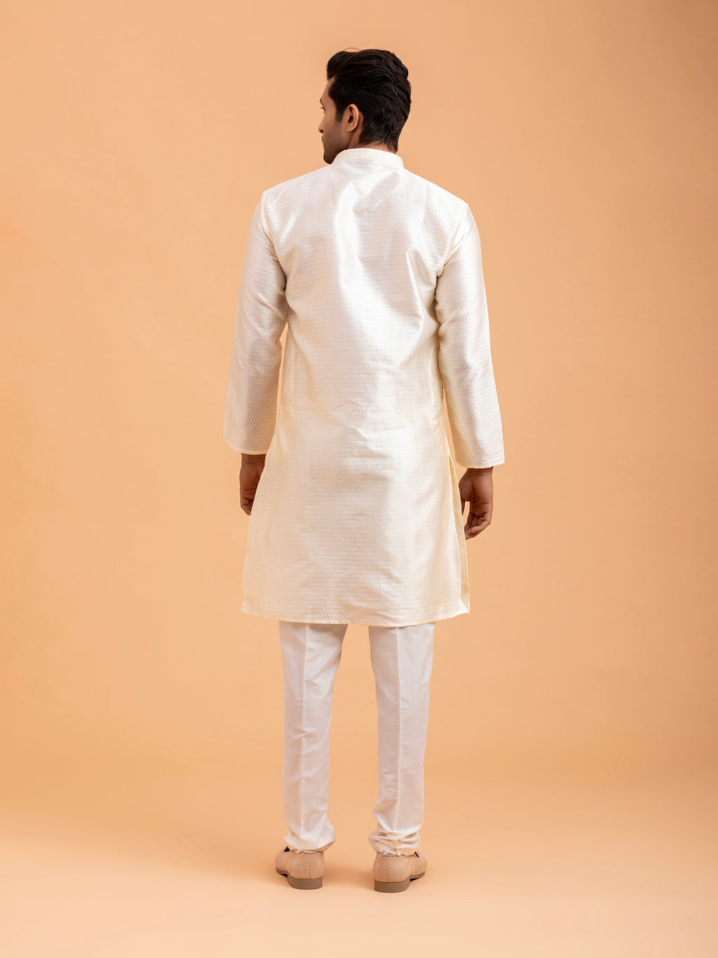 Alabaster Crest Kurta Set